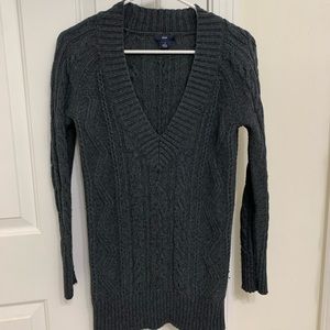 Gap V-neck Dress knit sweater